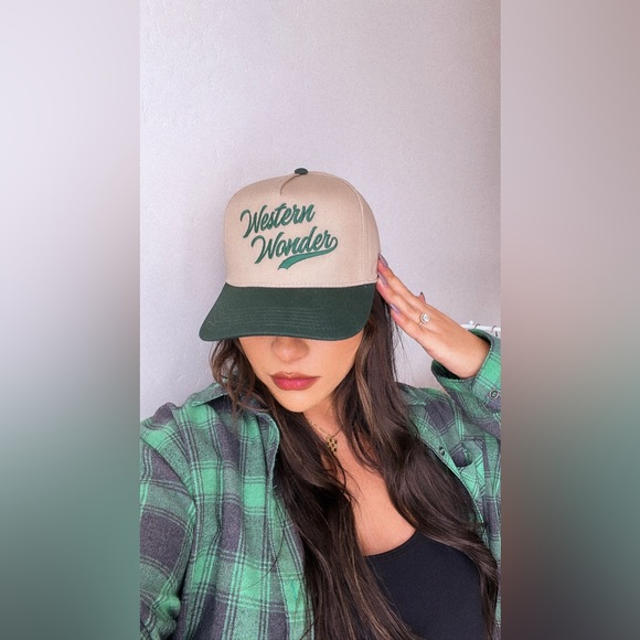 Western Wonder two tone trucker hat - Picture 3 of 6